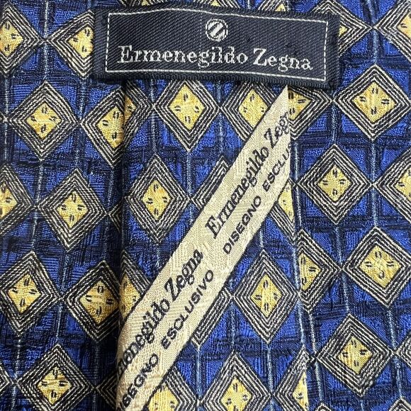 Ermenegildo Zegna Navy Blue 100% Silk w/ Yellow Gold Diamond Geometric Neck Tie - Picture 2 of 11